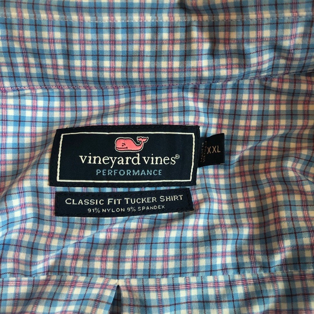 Vineyard Vines performance button down shirt